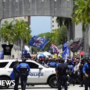 Trump booked and processed at Miami federal court