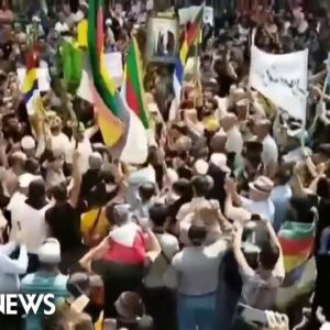 Protesters in Syria demand end to Assad regime amid economic crisis