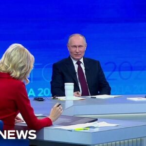 Putin defends government's supply record to the Ukrainian front line